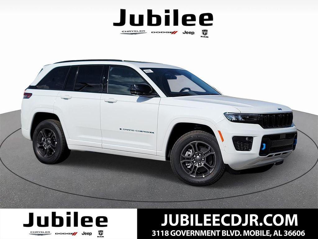 New 2025 Jeep Grand Cherokee 4xe Base