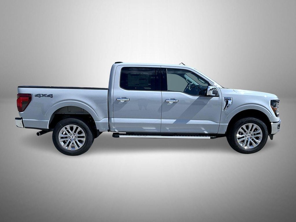 FORD F-150 XLT - 4