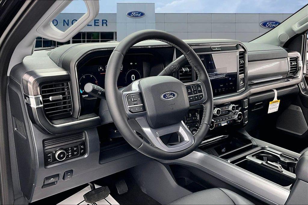 2026 FORD F-250 LARIAT — фото 7