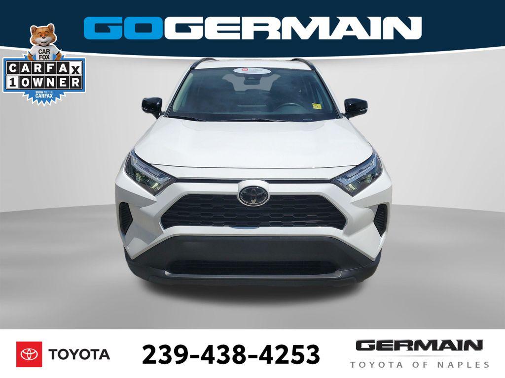2024 Toyota RAV4 XLE photo 2