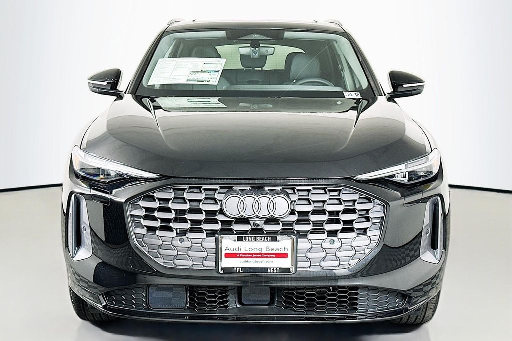 صورة 2 لـ 2026 AUDI Q5 PREMIUM PLUS TFSI QUATTRO S TRONIC