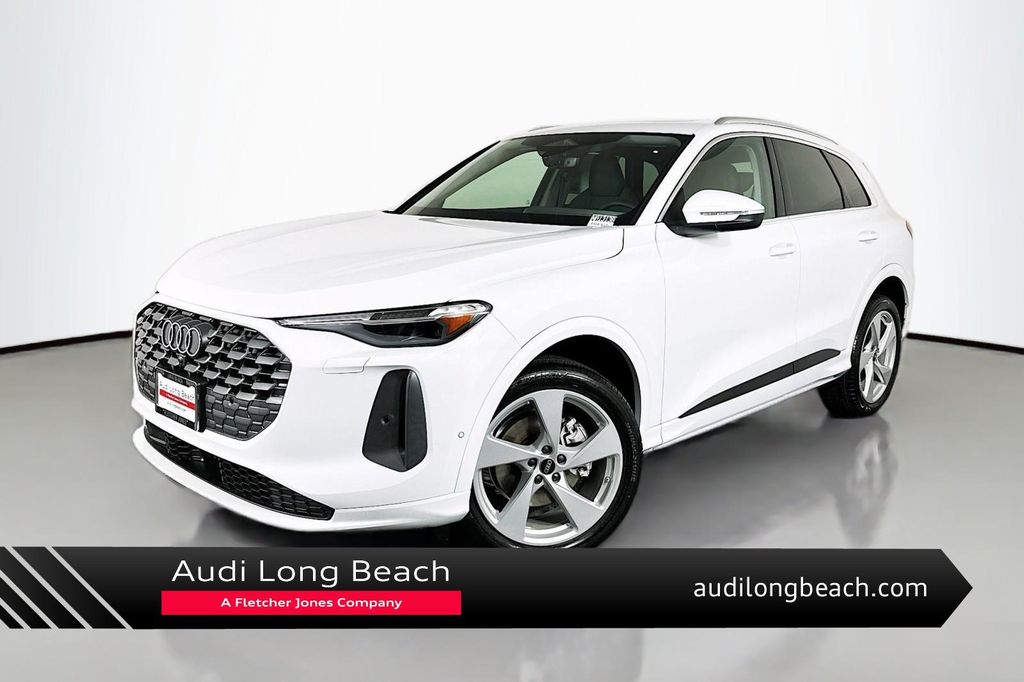 New 2025 Audi Q5 Premium Plus TFSI quattro S tronic