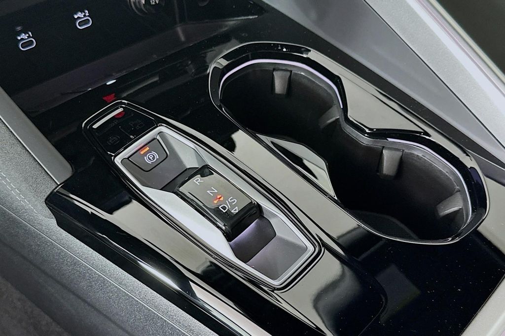 صورة 7 لـ 2026 AUDI SQ5 3.0T PREMIUM PLUS