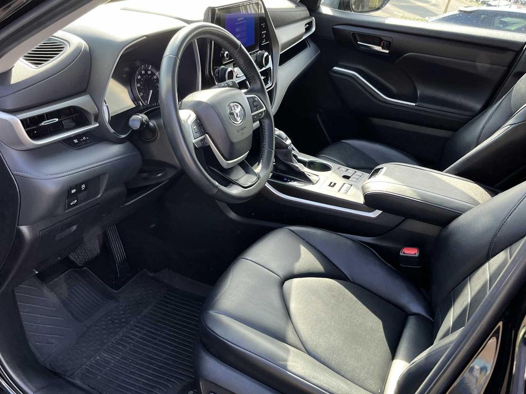 TOYOTA HIGHLANDER - 9