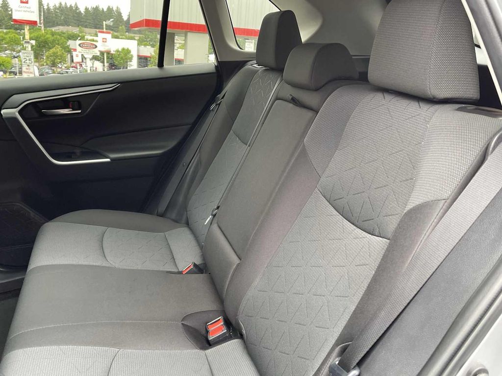 2024 Toyota RAV4 XLE 缩略图 14