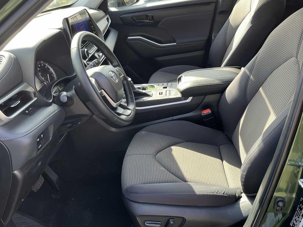 TOYOTA HIGHLANDER - 10