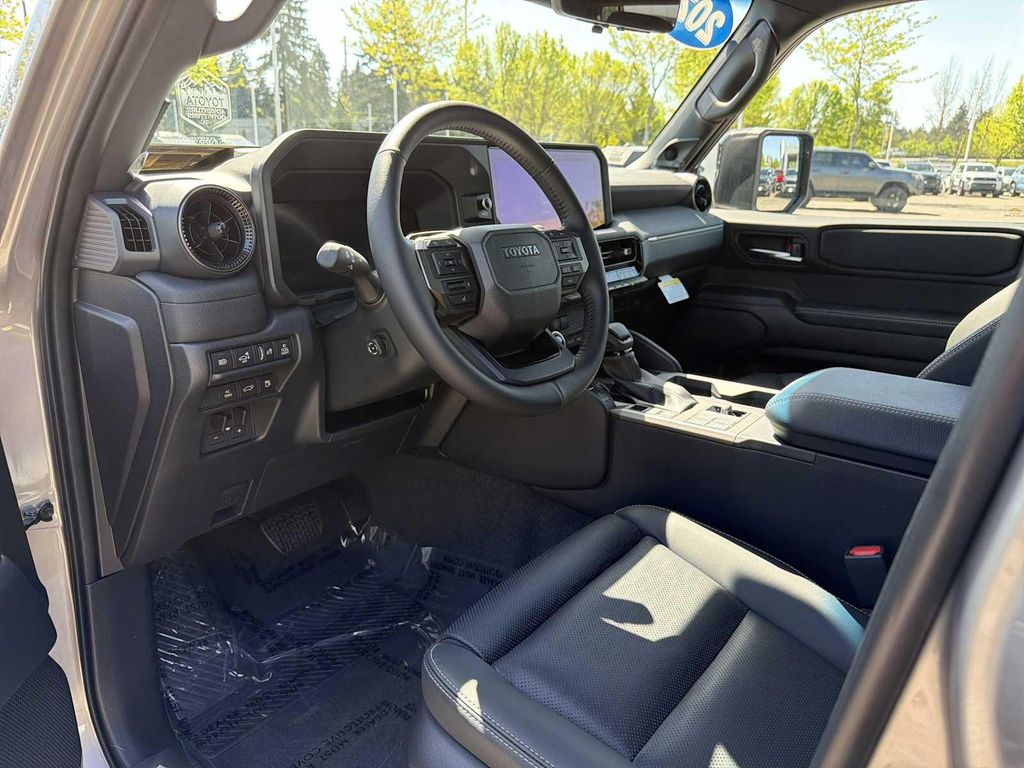 TOYOTA LAND CRUISER - 5