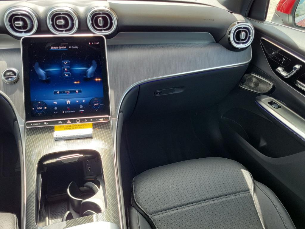 2026 Mercedes-BENZ GLC — миниатюра 16
