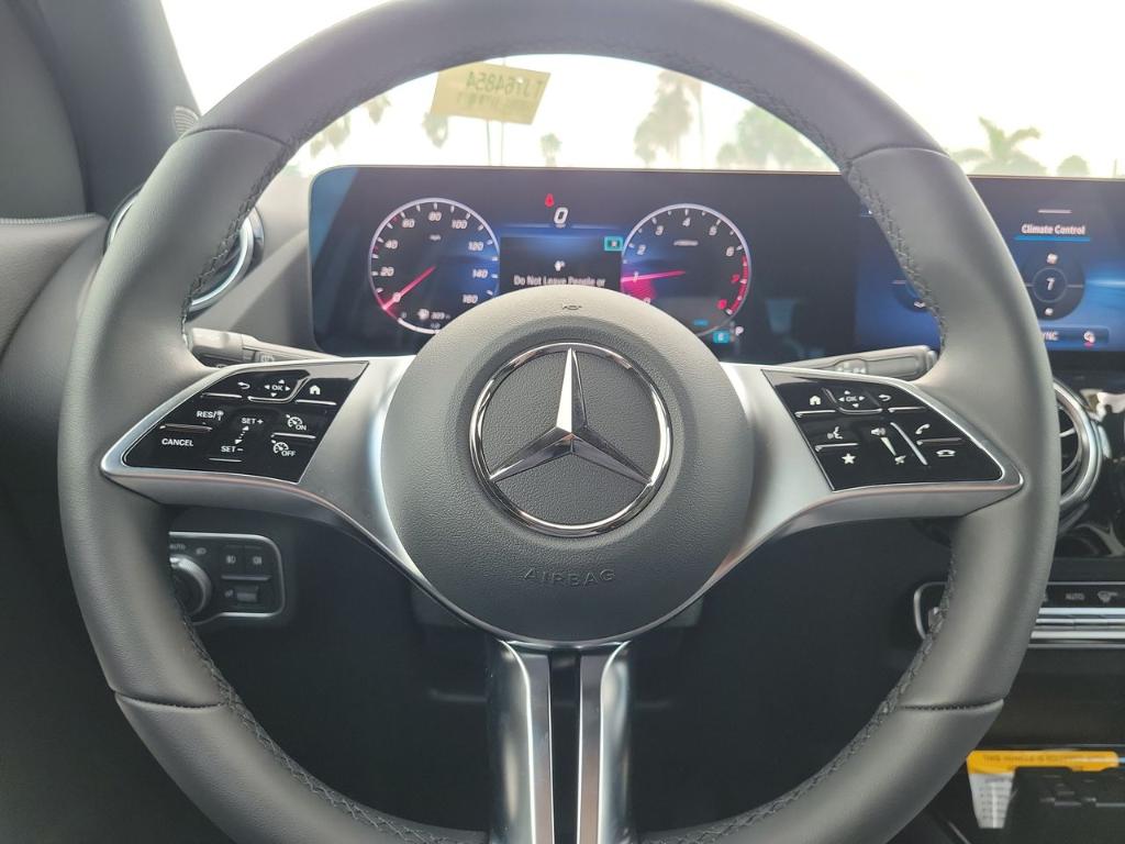 2026 Mercedes-BENZ GLA thumbnail 31