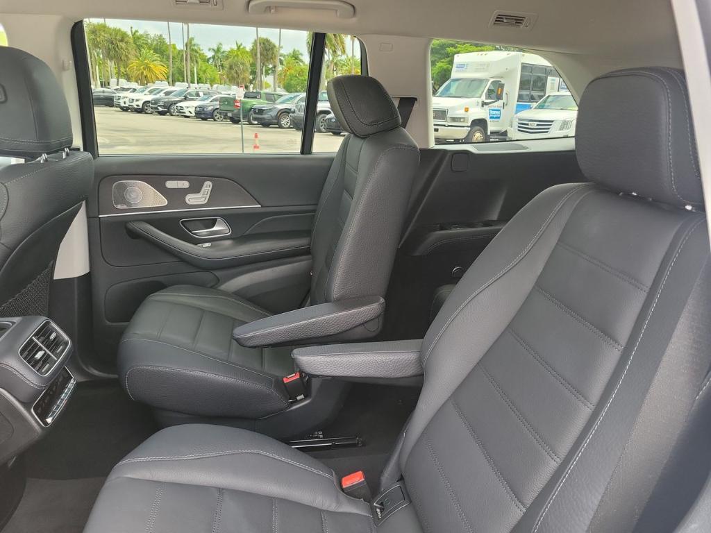 صورة مصغرة 13 لـ 2023 Mercedes-BENZ GLS