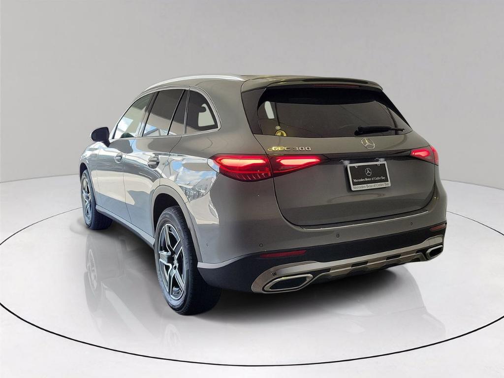 2026 Mercedes-BENZ GLC — миниатюра 5