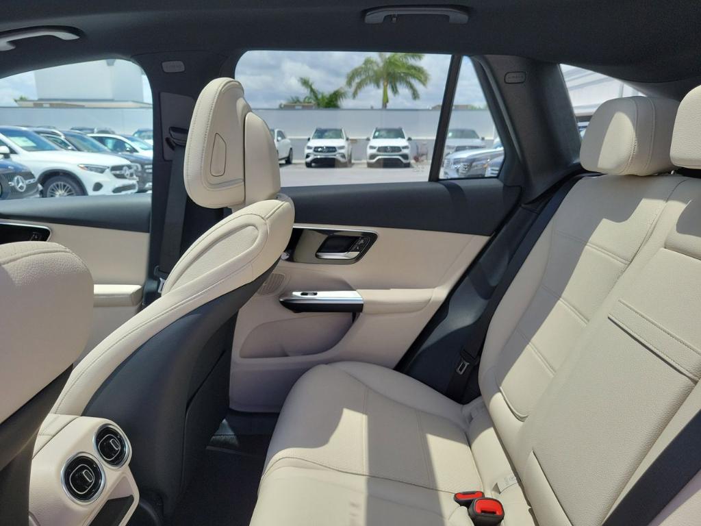 MERCEDES-BENZ GLC - 10