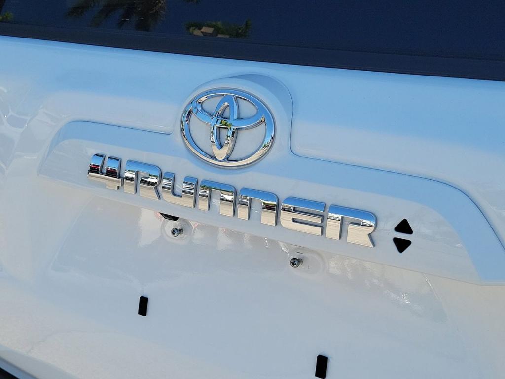 TOYOTA 4RUNNER - 4
