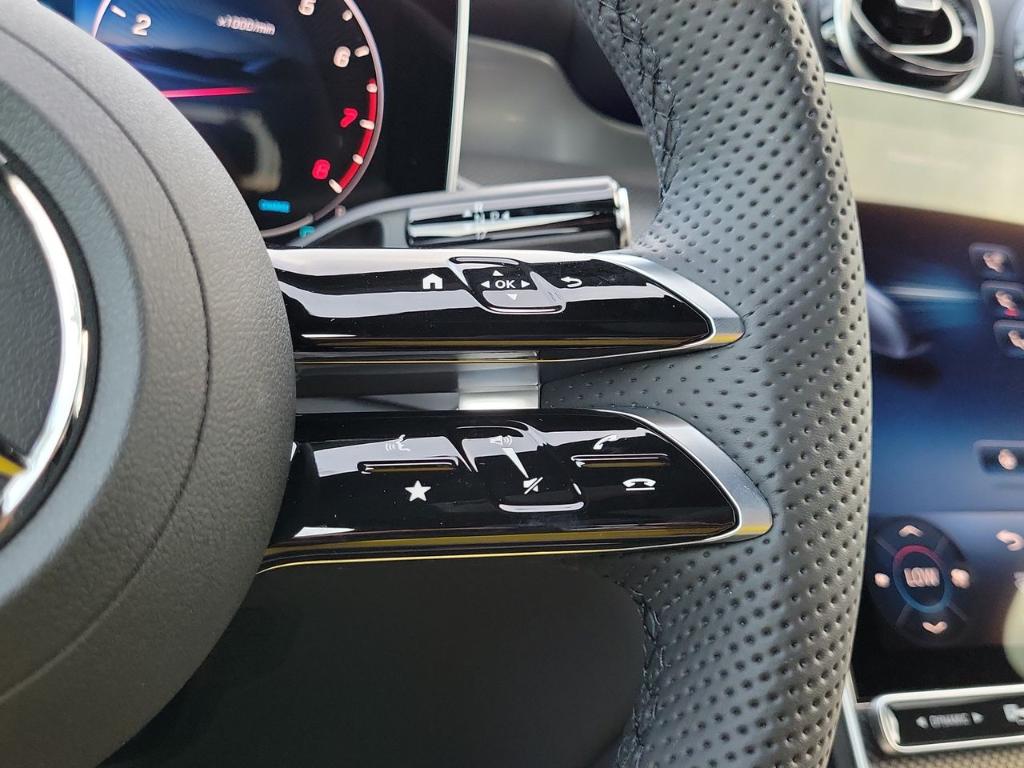 2026 Mercedes-BENZ GLC 缩略图 32