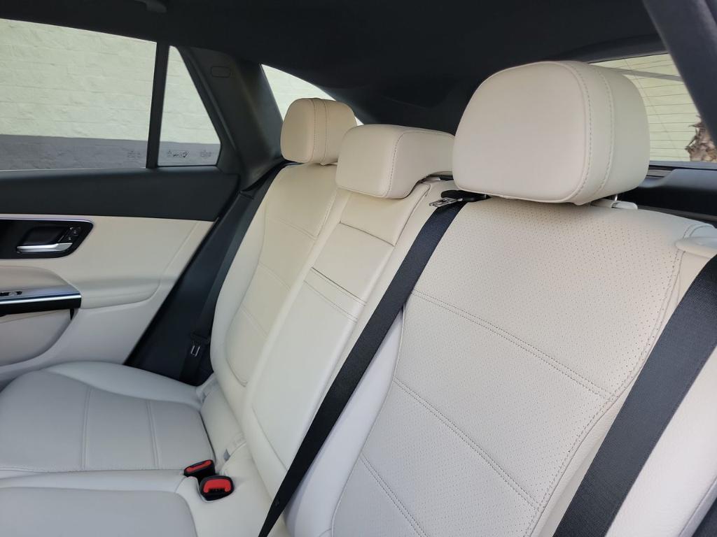 صورة مصغرة 13 لـ 2026 Mercedes-BENZ GLC
