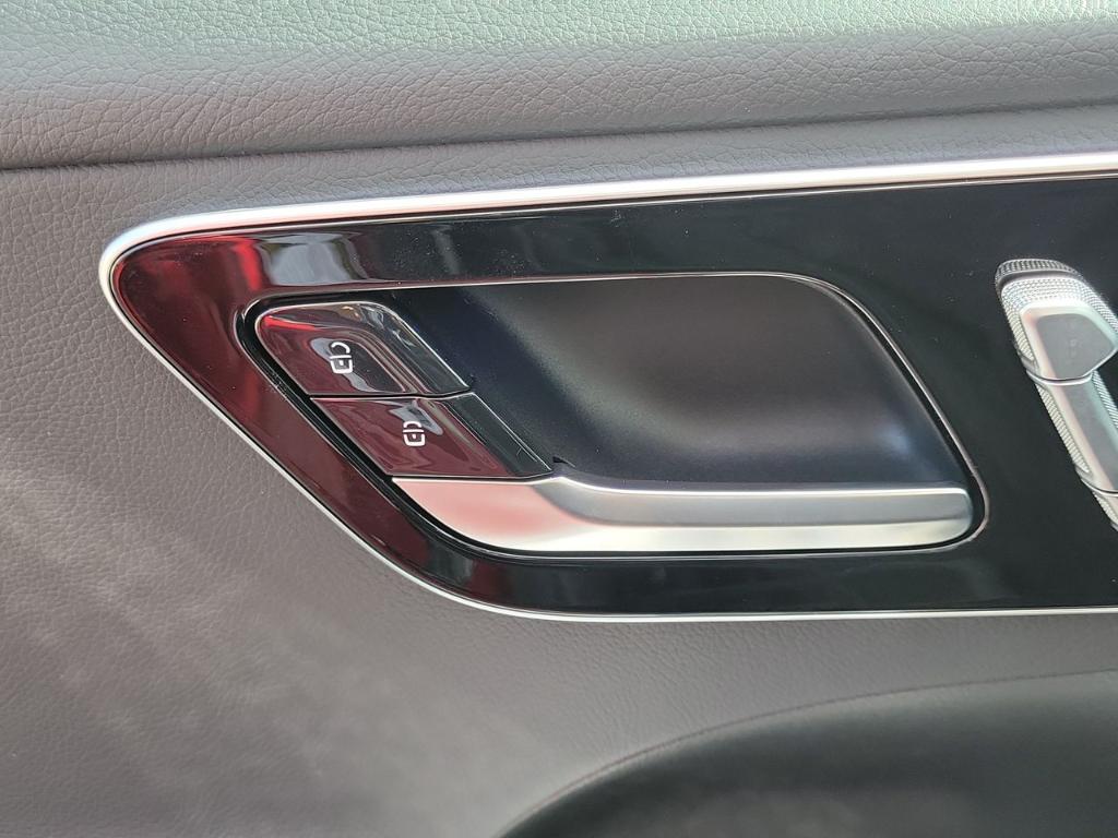2026 Mercedes-BENZ C-CLASS thumbnail 23