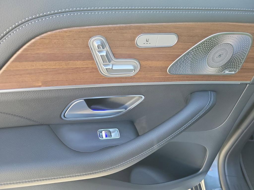 MERCEDES-BENZ GLS - 10