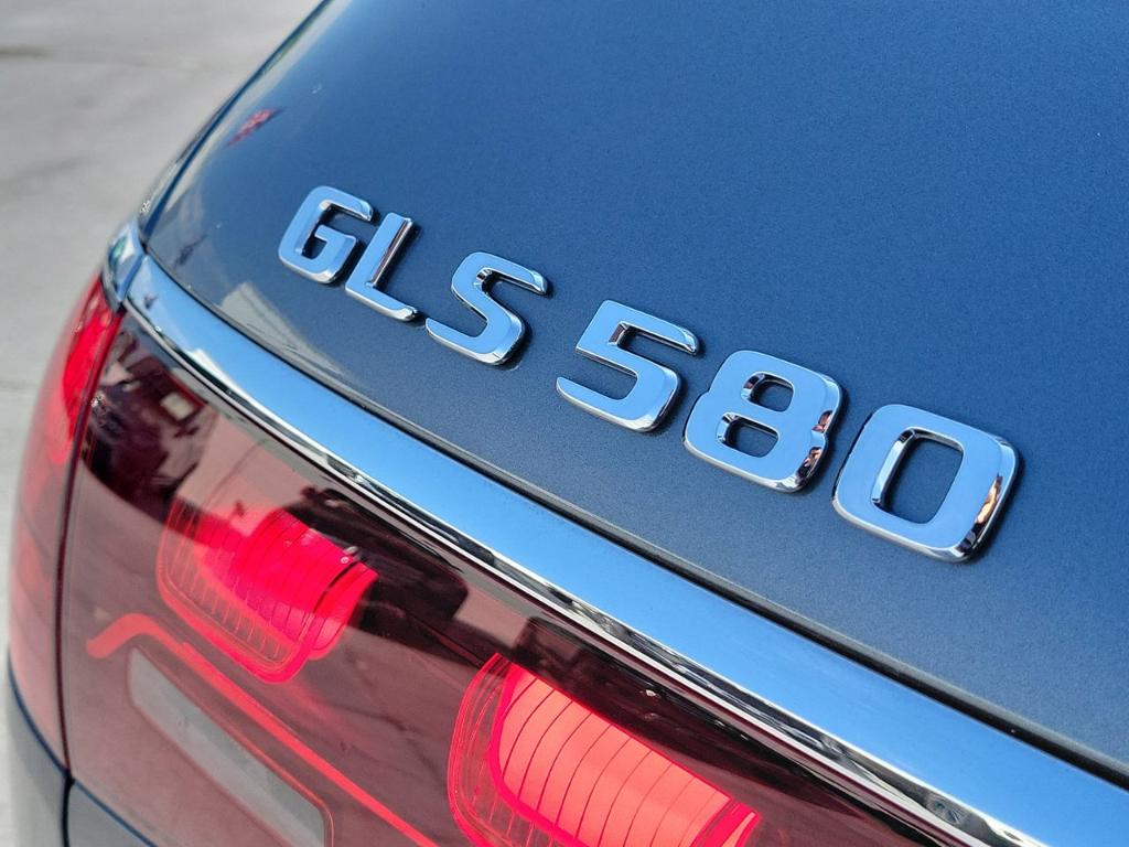 MERCEDES-BENZ GLS - 9