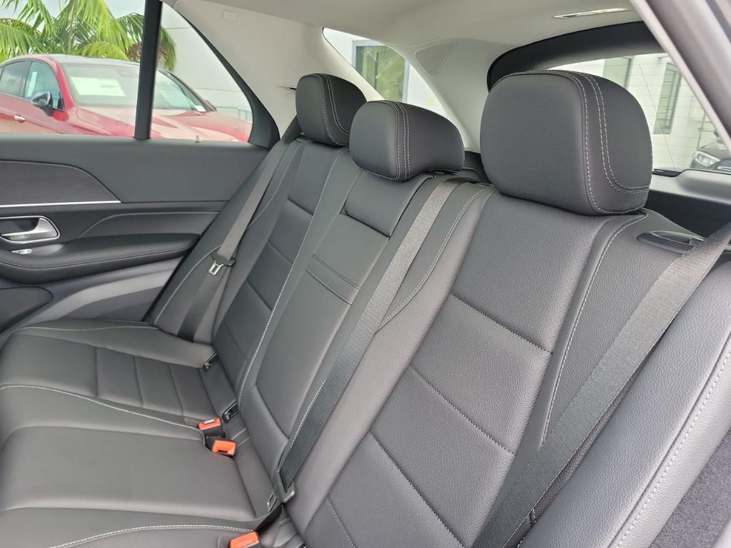 2026 Mercedes-BENZ GLE 缩略图 14