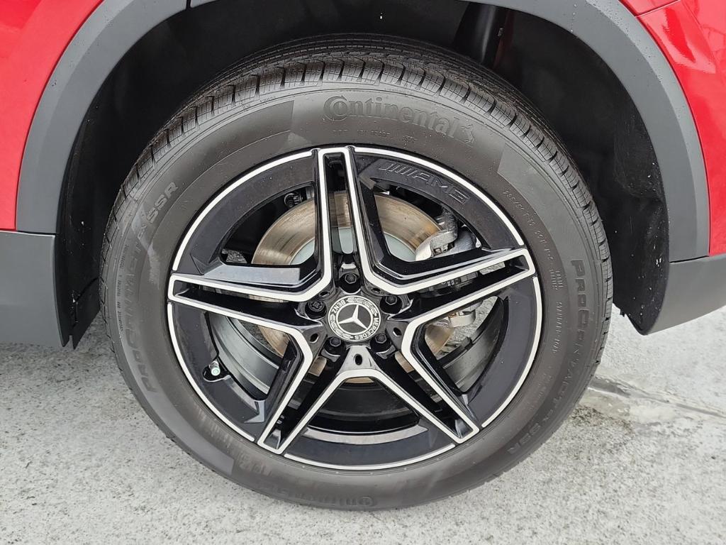 MERCEDES-BENZ GLA - 10