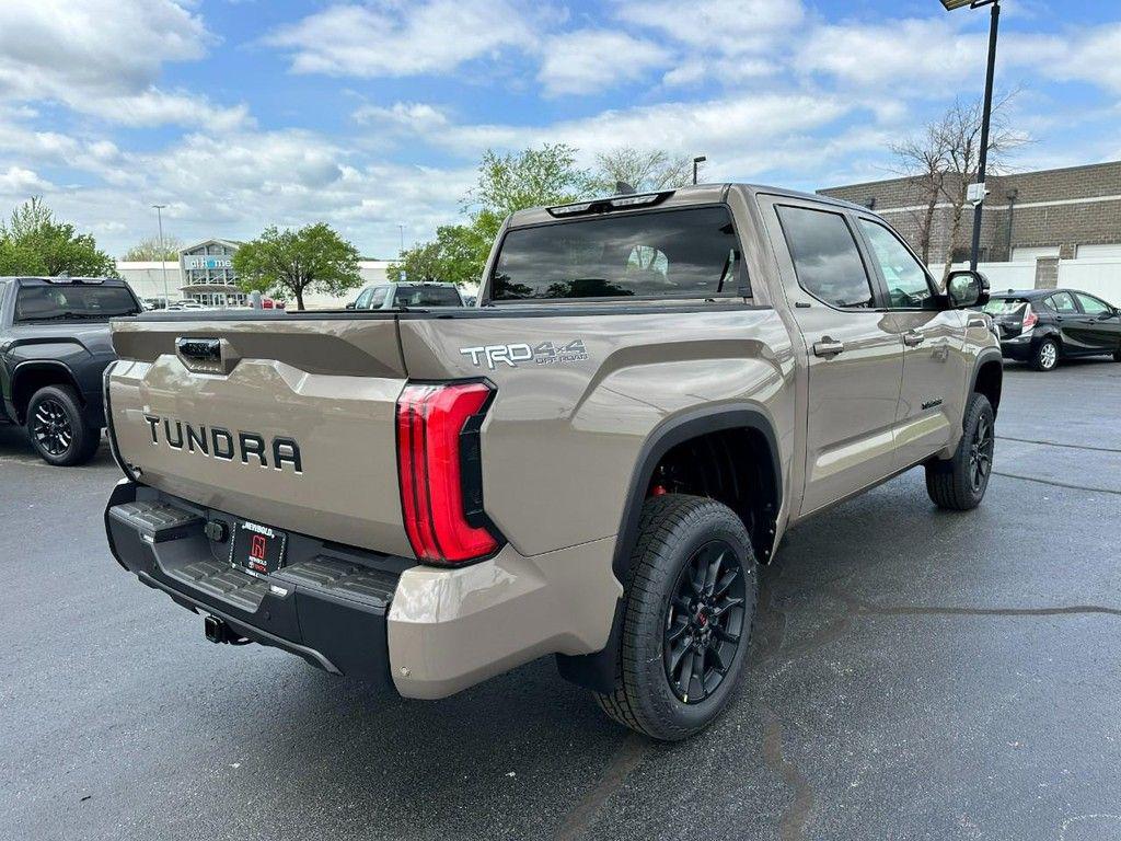TOYOTA TUNDRA - 3