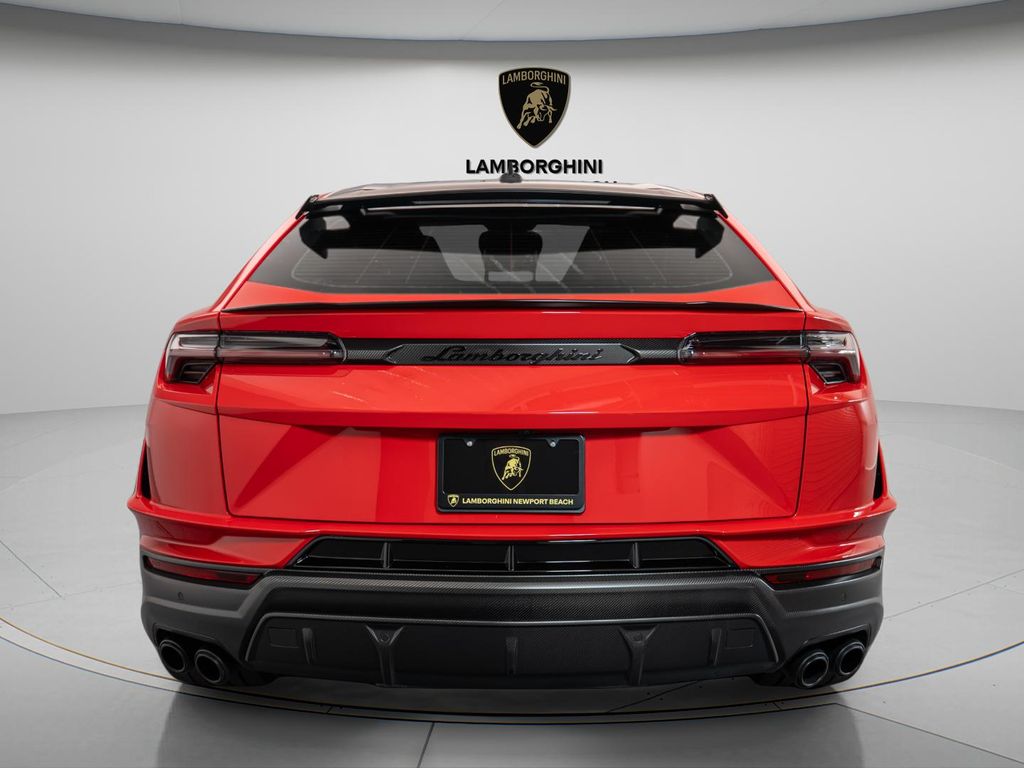 صورة 5 لـ 2024 Lamborghini URUS PERFORMANTE