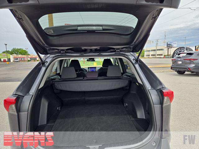 2025 Toyota RAV4 XLE — миниатюра 29