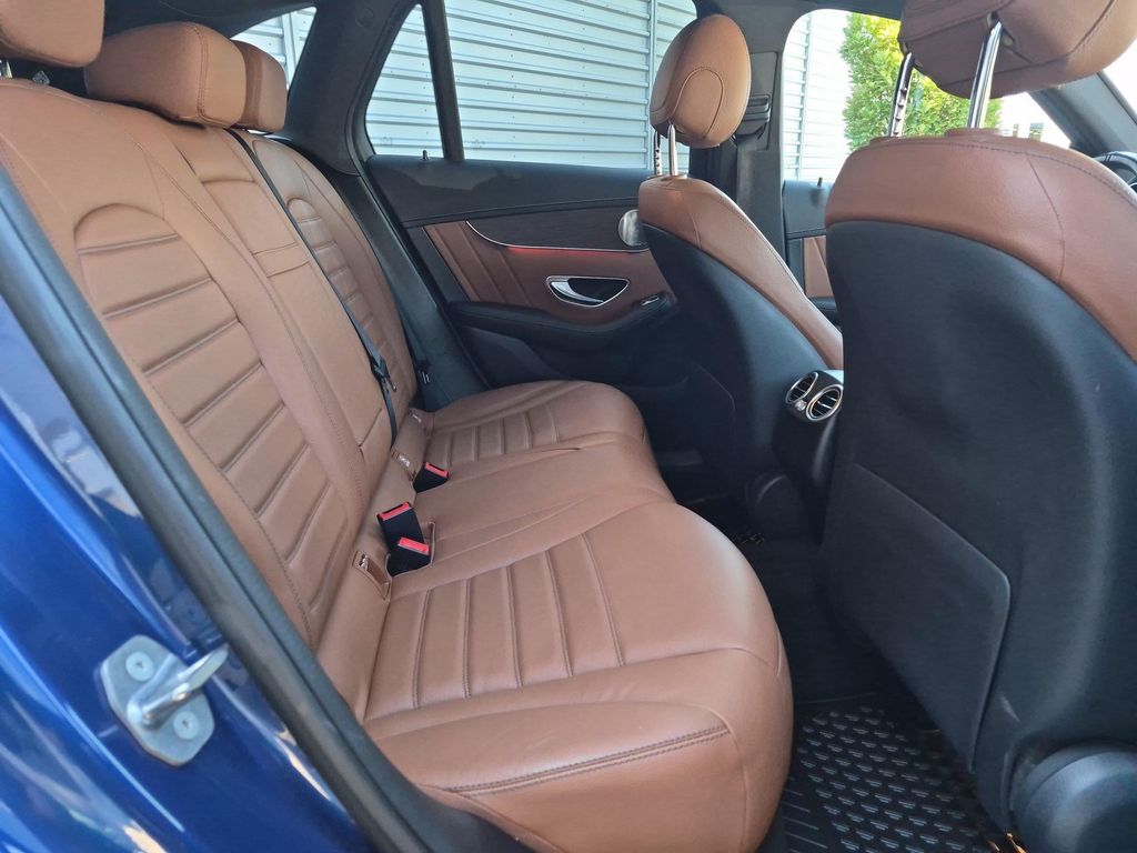 2020 Mercedes-BENZ AMG GLC 43 4MATIC 缩略图 27