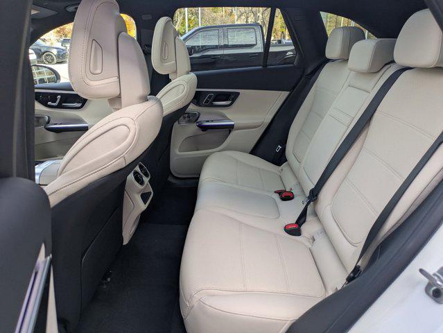 2026 Mercedes-BENZ GLC — миниатюра 15