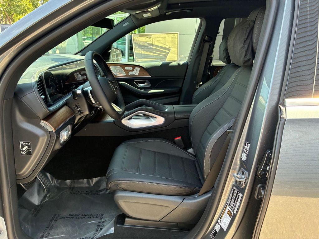 صورة مصغرة 12 لـ 2026 Mercedes-BENZ GLS