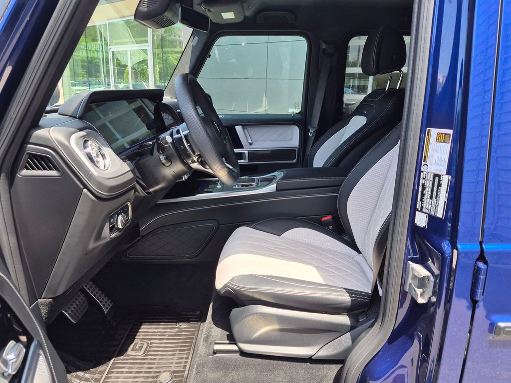 2025 Mercedes-BENZ AMG G 63 缩略图 13