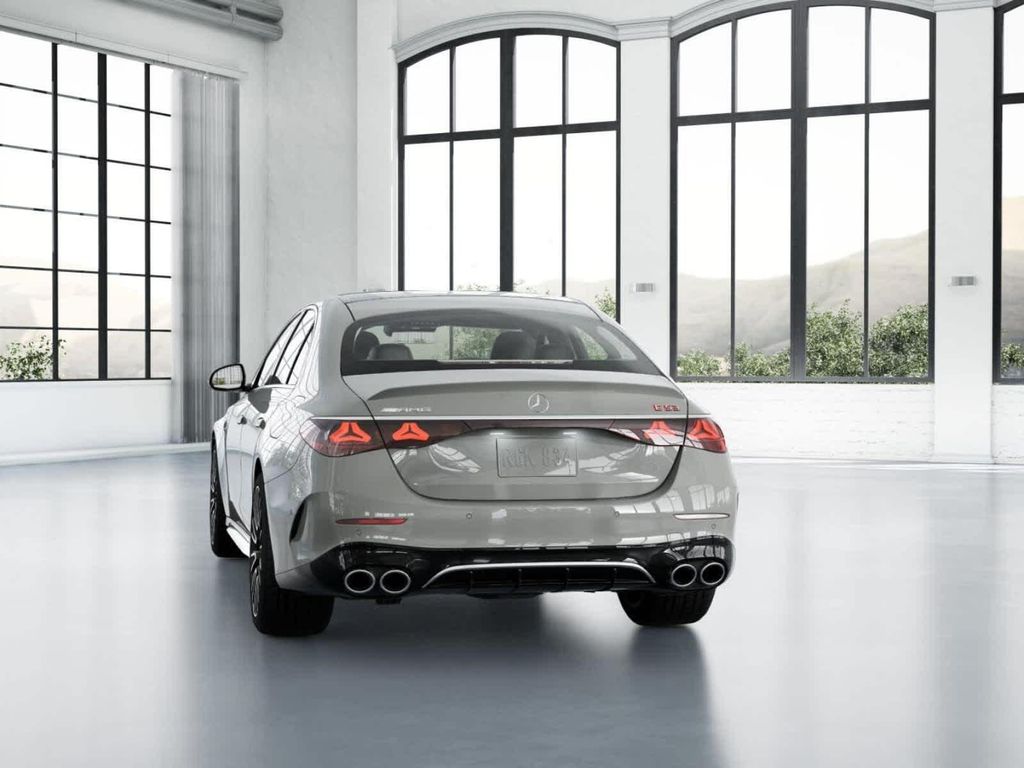 2026 Mercedes-BENZ AMG E 53 E 4MATIC+ 缩略图 25