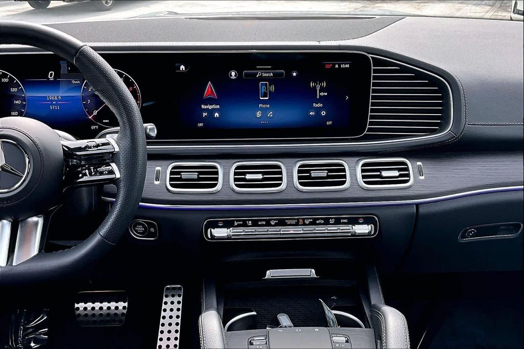 MERCEDES-BENZ GLS - 7