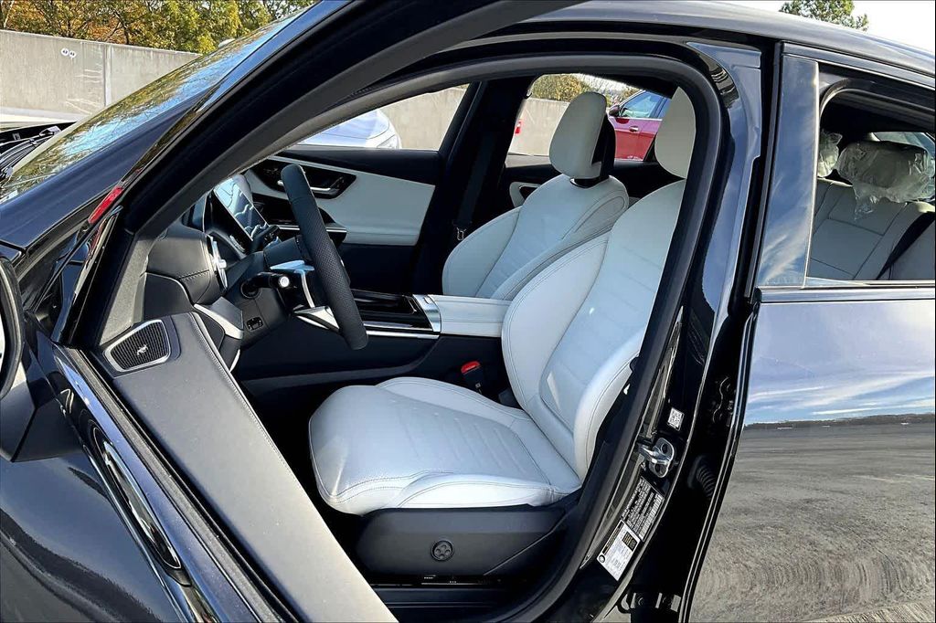 MERCEDES-BENZ GLC - 8