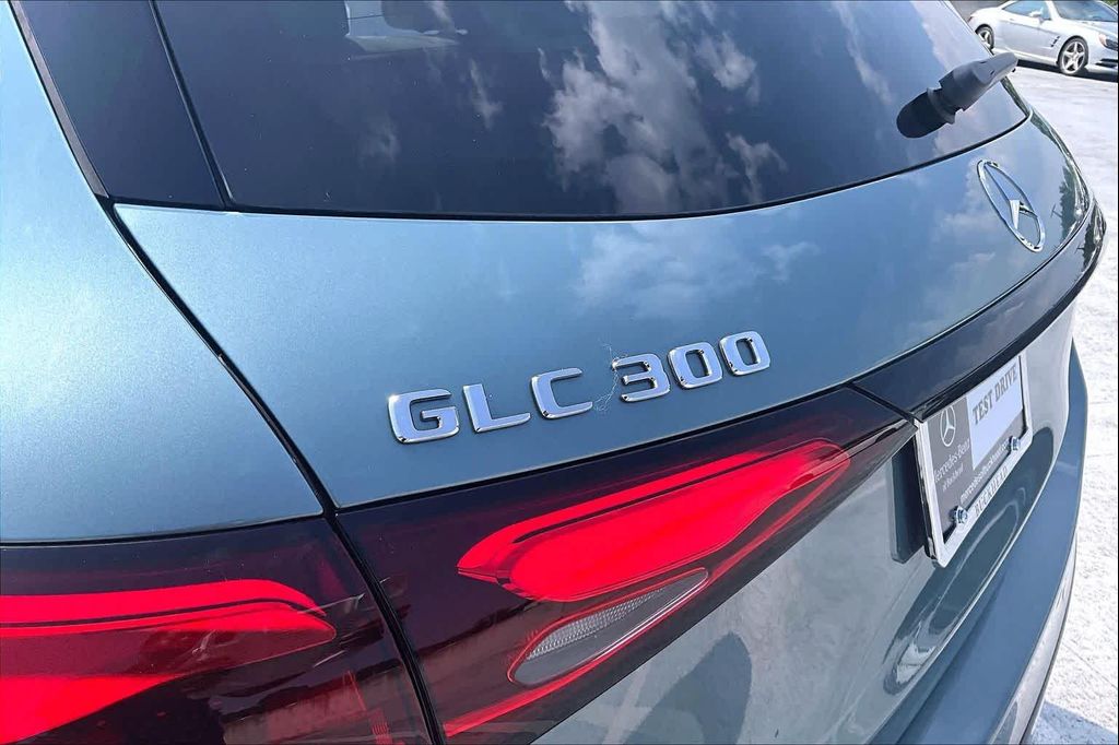 2026 Mercedes-BENZ GLC 缩略图 30