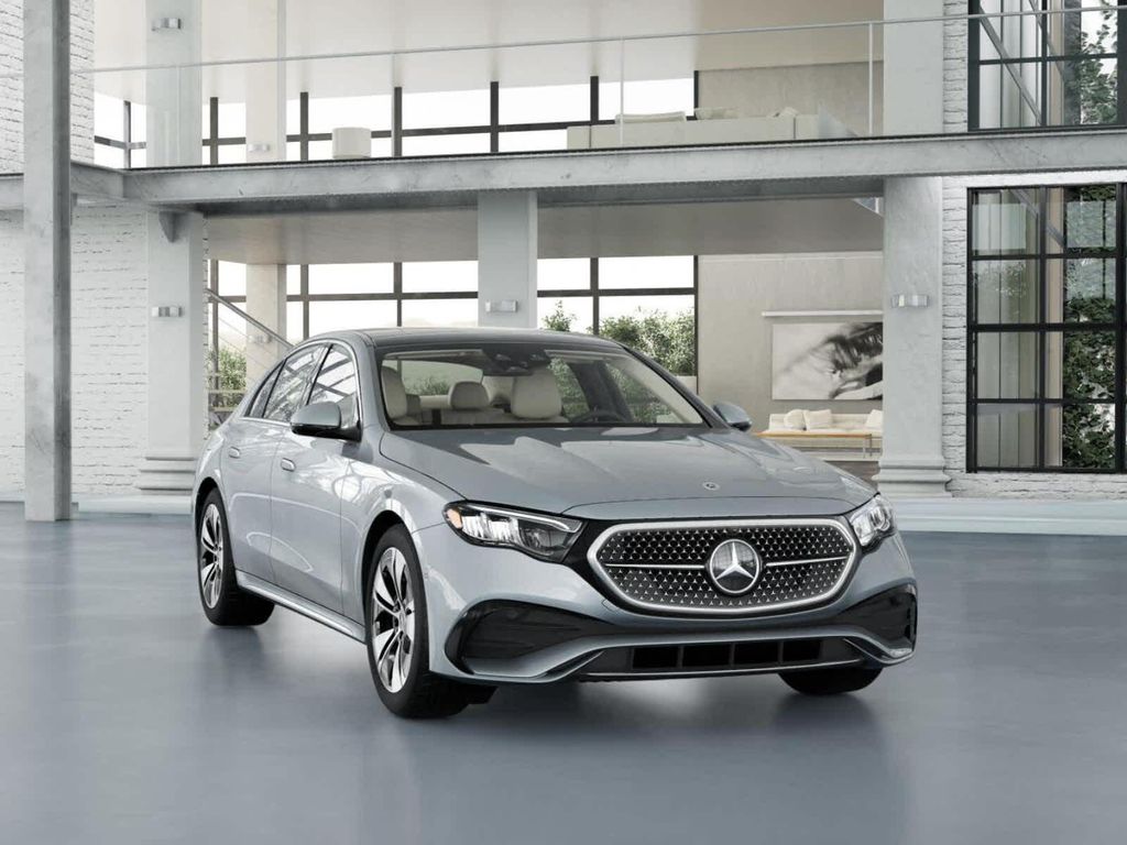 MERCEDES-BENZ E-CLASS - 9