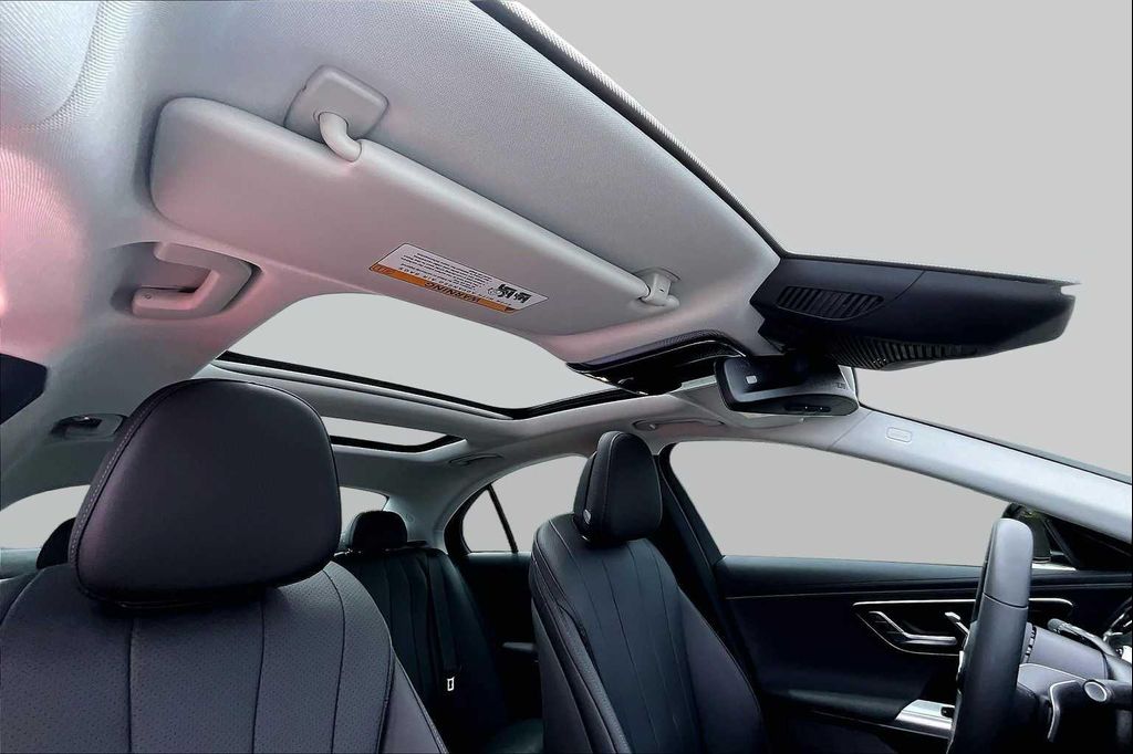 صورة مصغرة 14 لـ 2026 Mercedes-BENZ E-CLASS