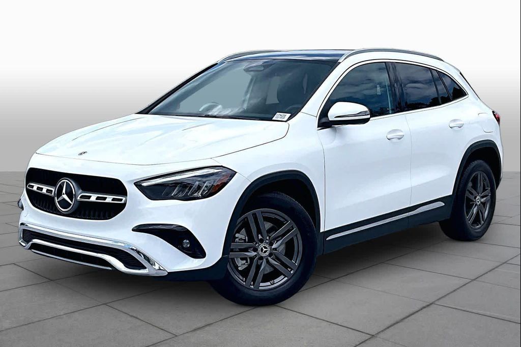 MERCEDES-BENZ GLA-CLASS - 1