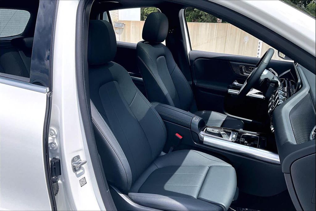 MERCEDES-BENZ GLA-CLASS - 9