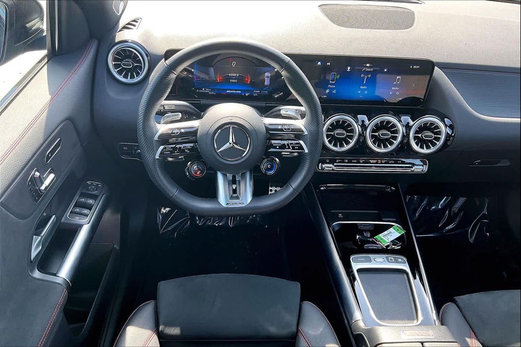 MERCEDES-BENZ GLA-CLASS AMG - 6