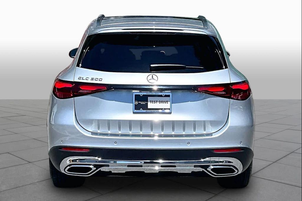 MERCEDES-BENZ GLC - 5