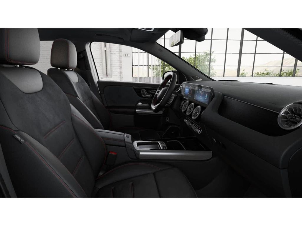2026 Mercedes-BENZ GLA 照片 3
