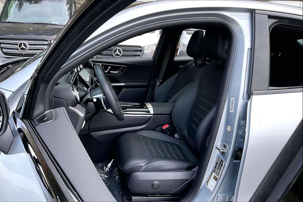 MERCEDES-BENZ GLC - 8