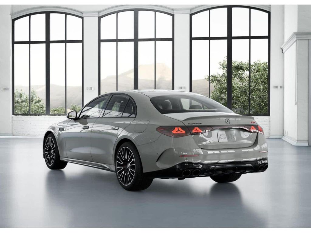 2026 Mercedes-BENZ AMG E 53 E 4MATIC+ 缩略图 26