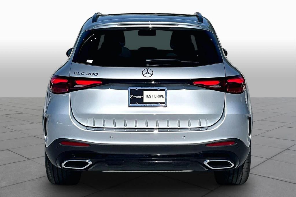 MERCEDES-BENZ GLC - 5