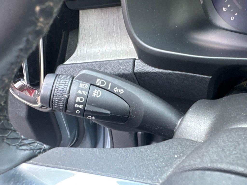 2023 Volvo XC40 B5 PLUS BRIGHT THEME — миниатюра 38