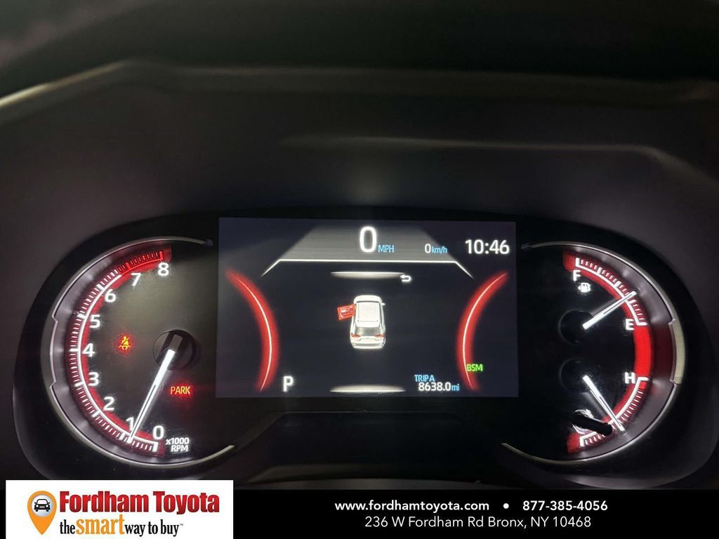 2024 Toyota RAV4 ADVENTURE — миниатюра 25