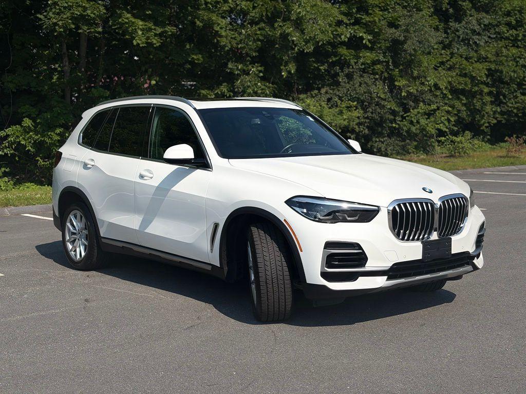 صورة 8 لـ 2022 BMW X5 XDRIVE40I