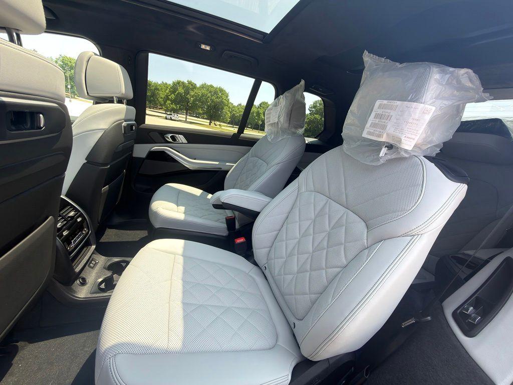 صورة مصغرة 20 لـ 2027 BMW X7 XDRIVE40I