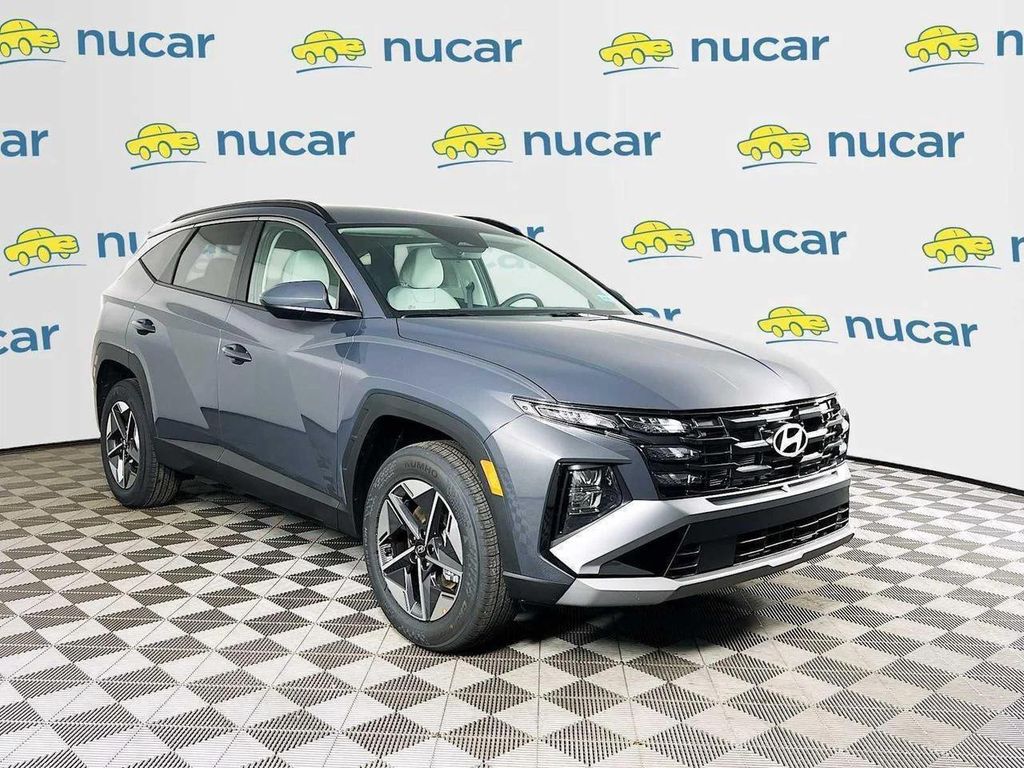 New 2026 Hyundai TUCSON SEL